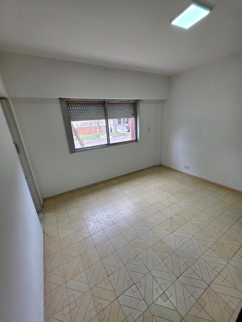 VENTA 2 AMB AMPLIO CON GARAGE