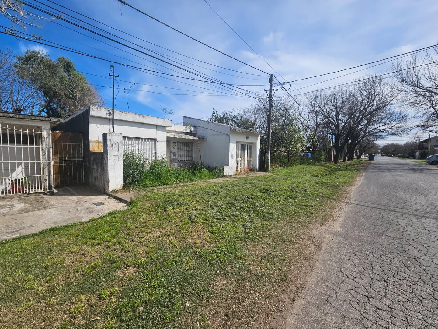 Casa 3 ambientes con 1 baño