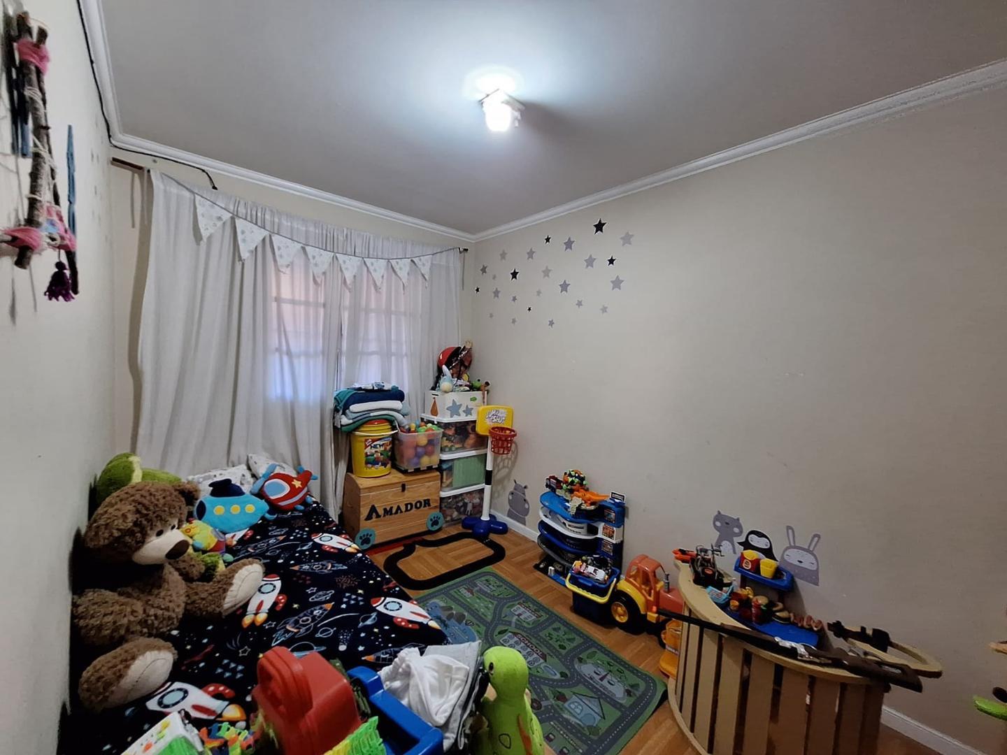 Casa 3 ambientes con 2 baños