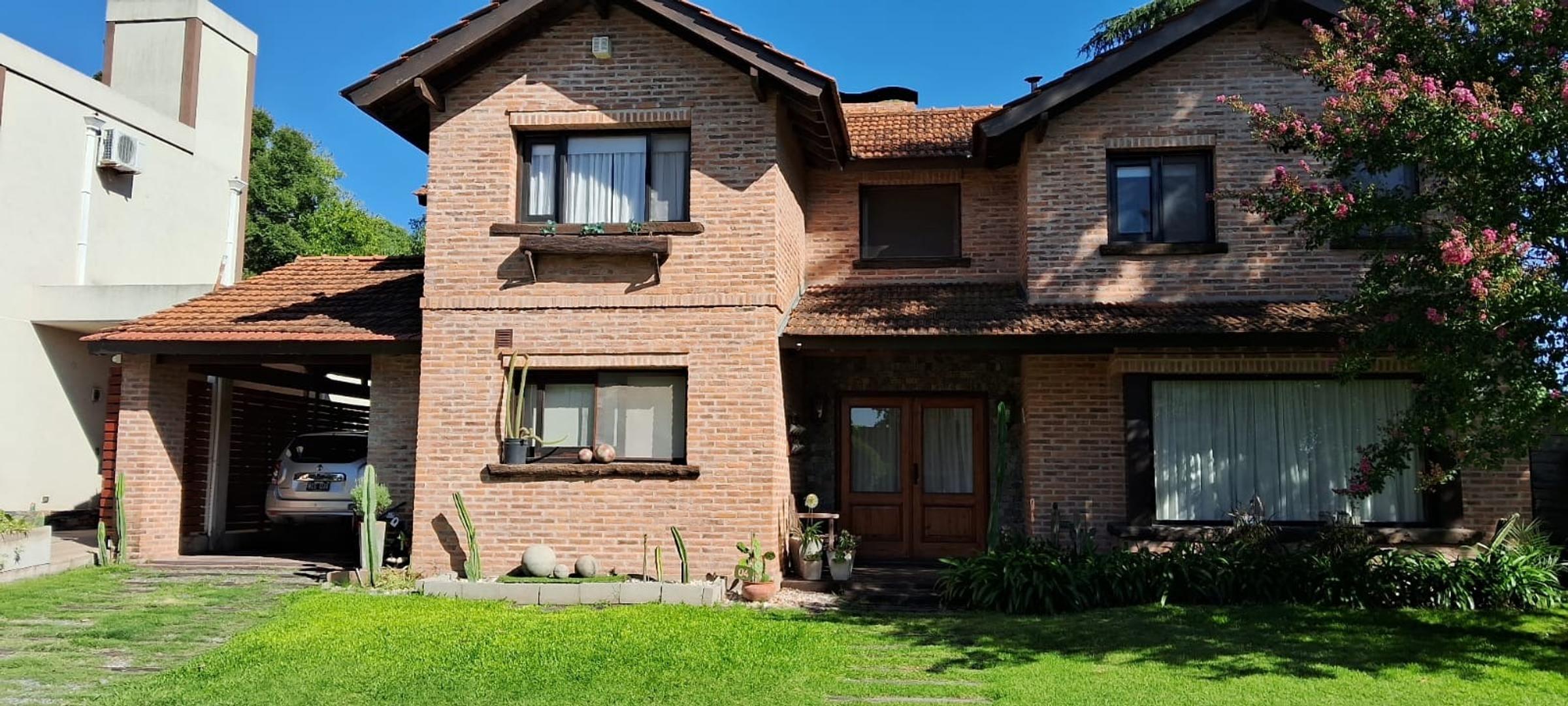 Av. Gaspar Campos 2602