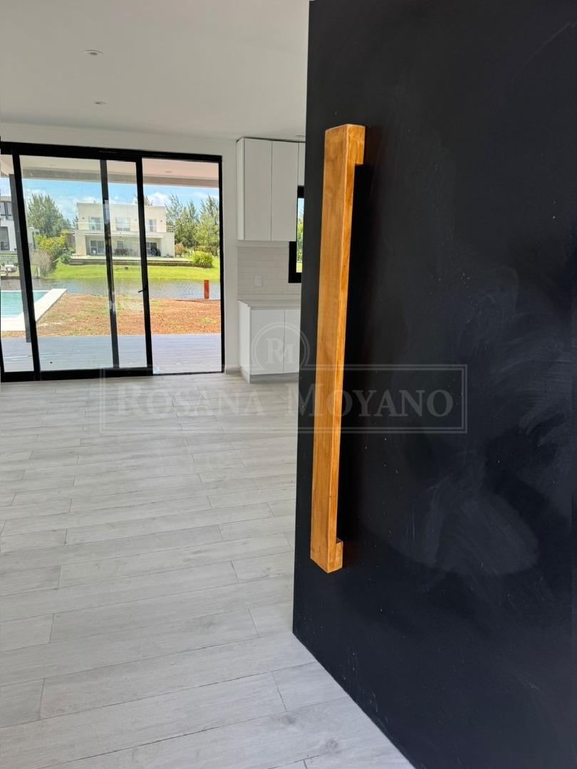 Casa en Venta en El Naudir, USD 350.000