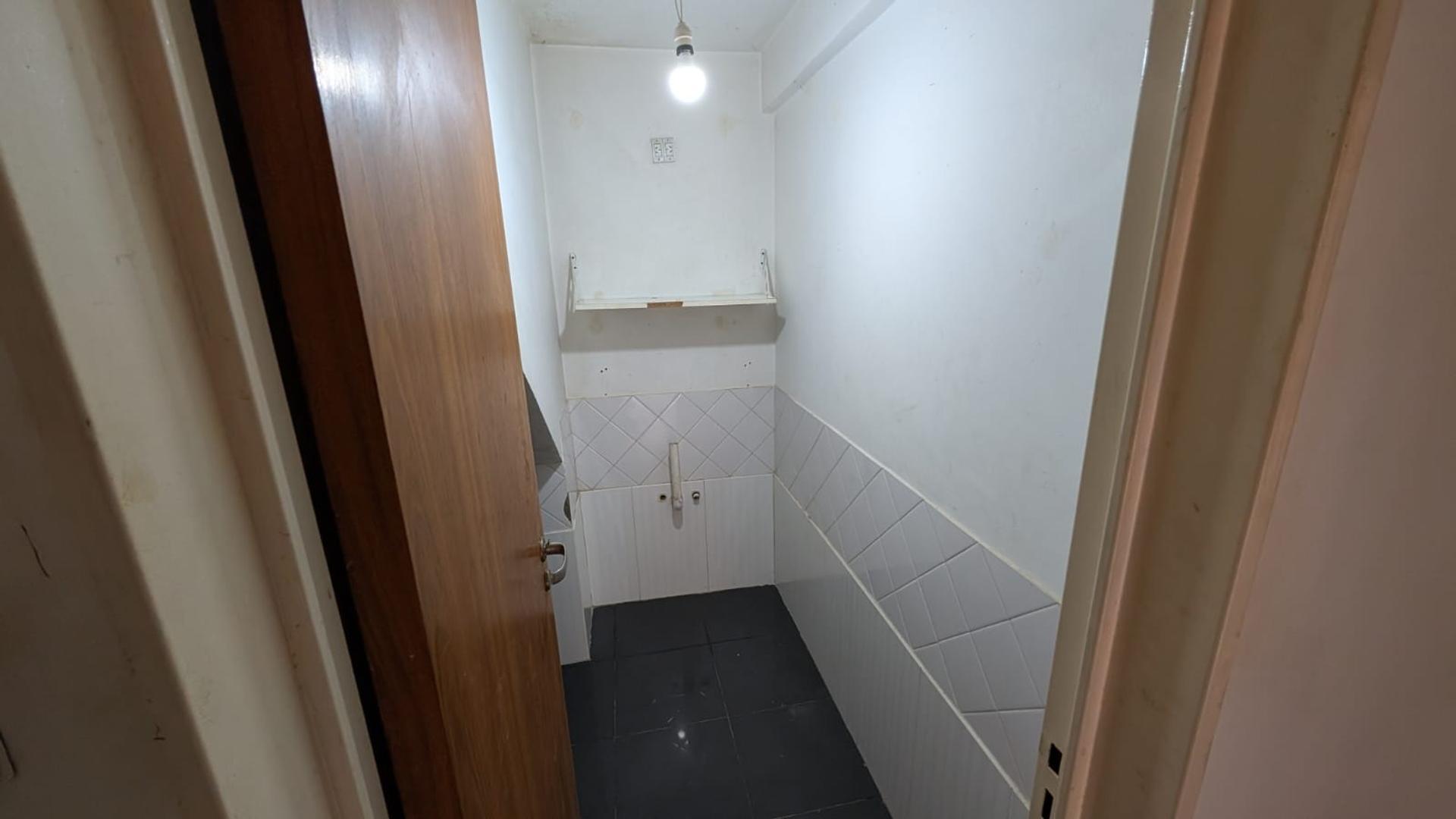 Depto Tipo Casa en Venta 40 años