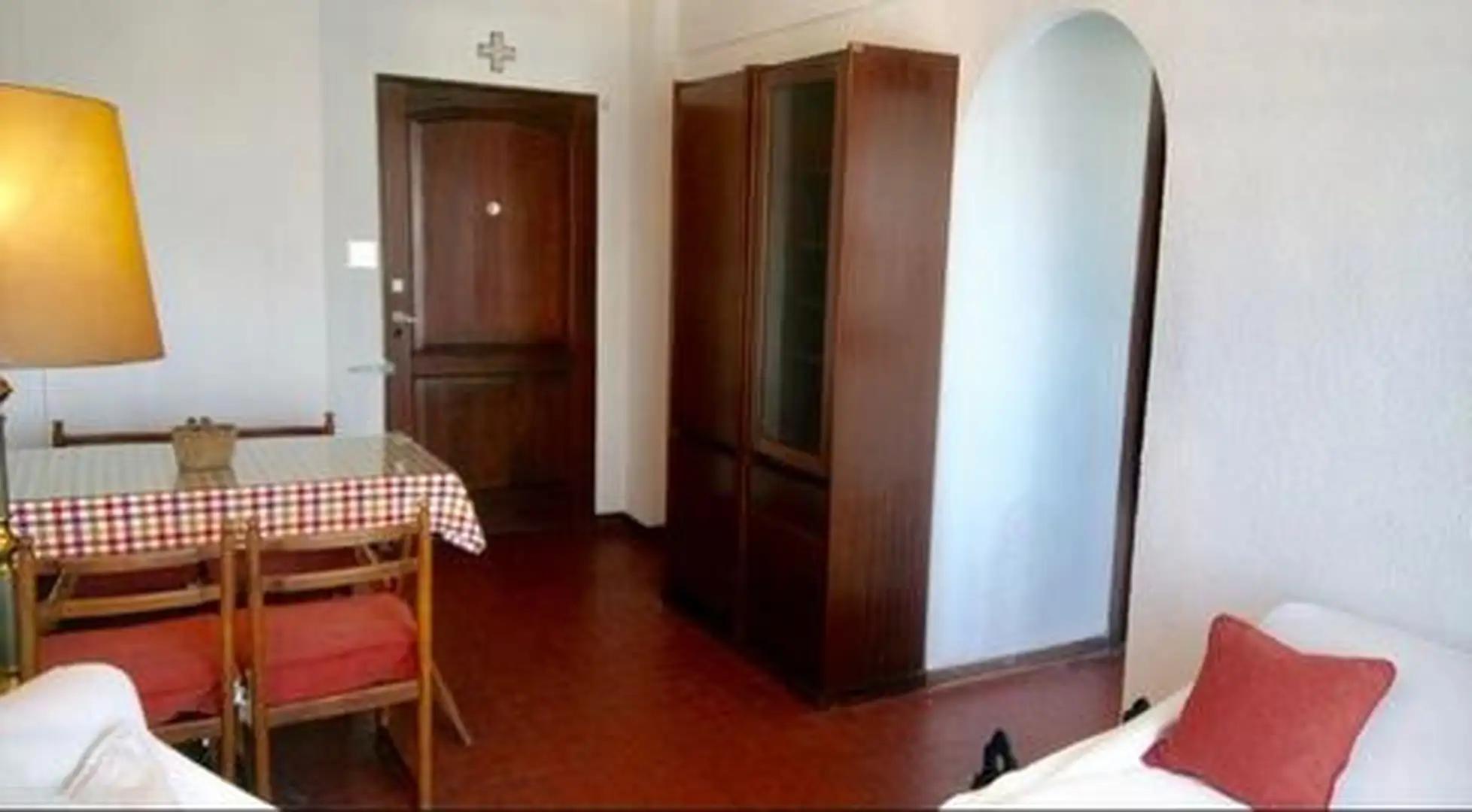 Luis Maria Campos 200, Piso 18