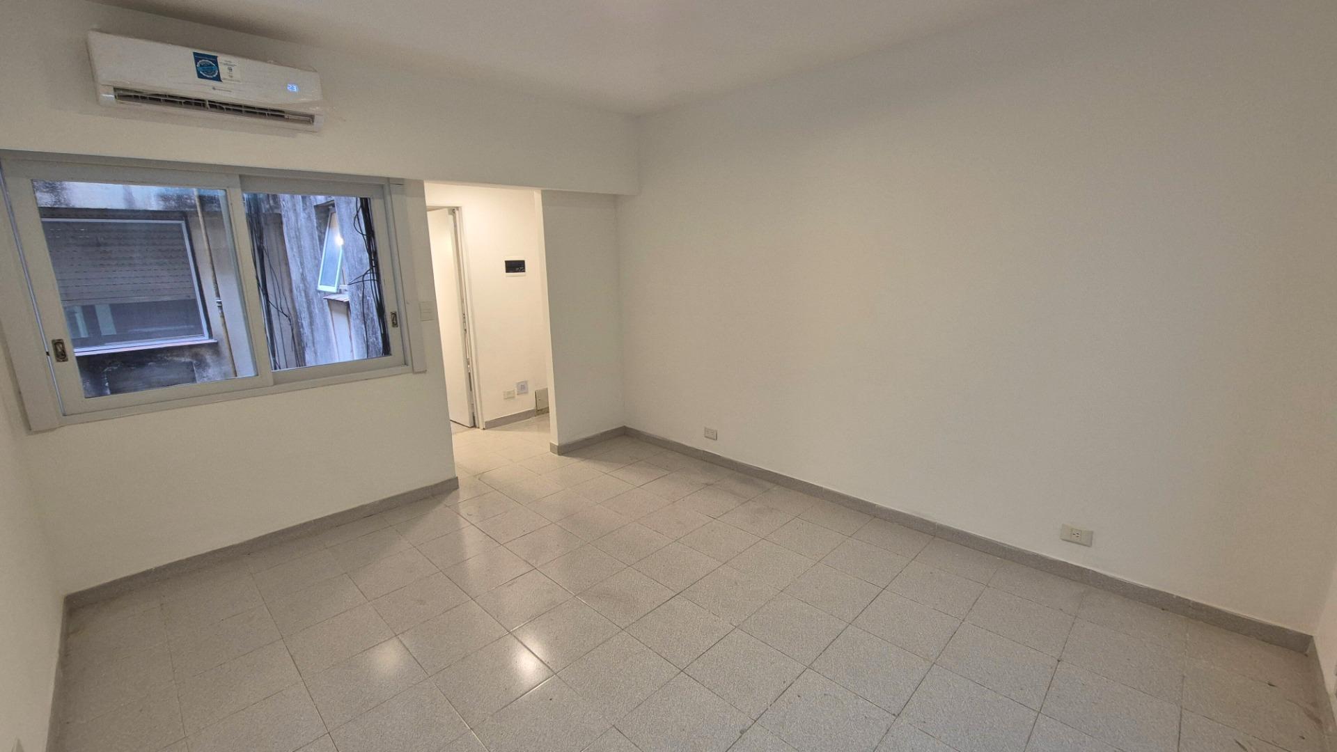 Oficina en Venta 50 años