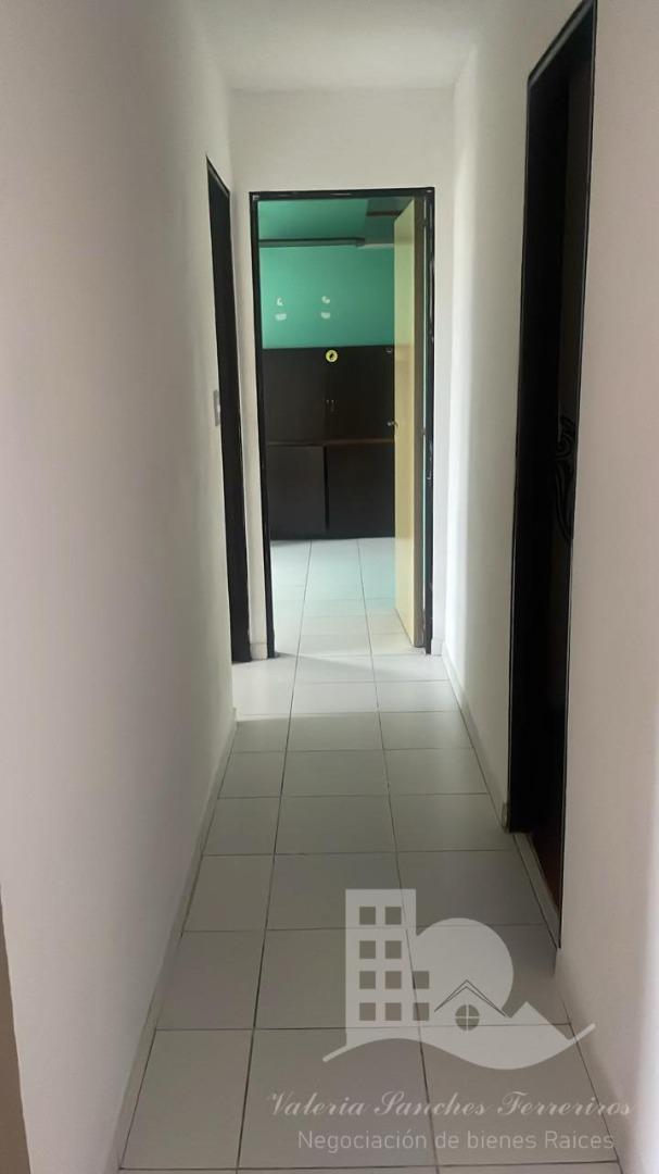 Las Flores 1600 , Piso 10