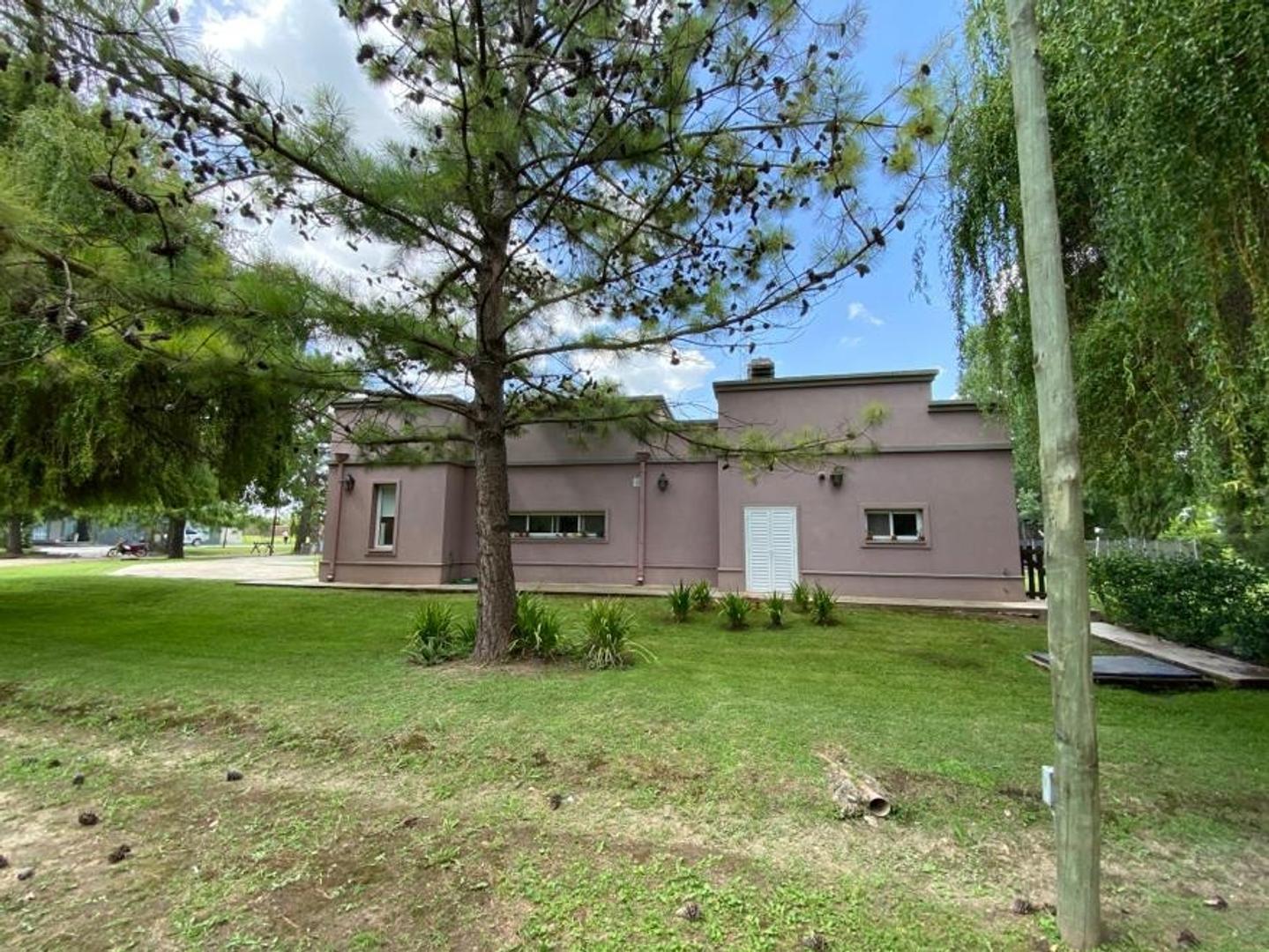 Casa 4 ambientes con 3 baños