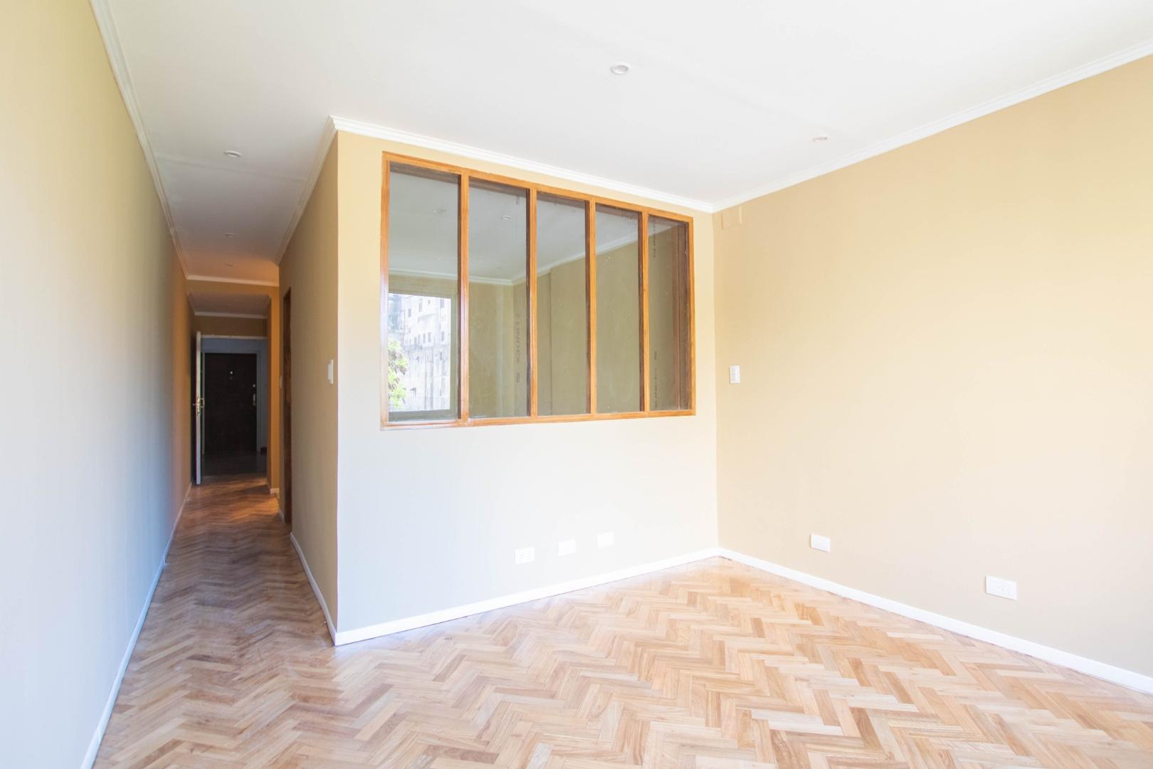 Lavalle 1737 , Piso 6