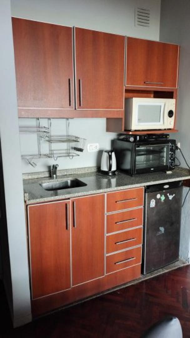 Se alquila un departamento monoambiente amoblado - Recoleta