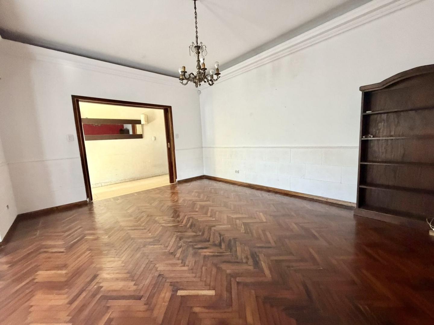 Casa en Venta en Castelar Sur, USD 165.000