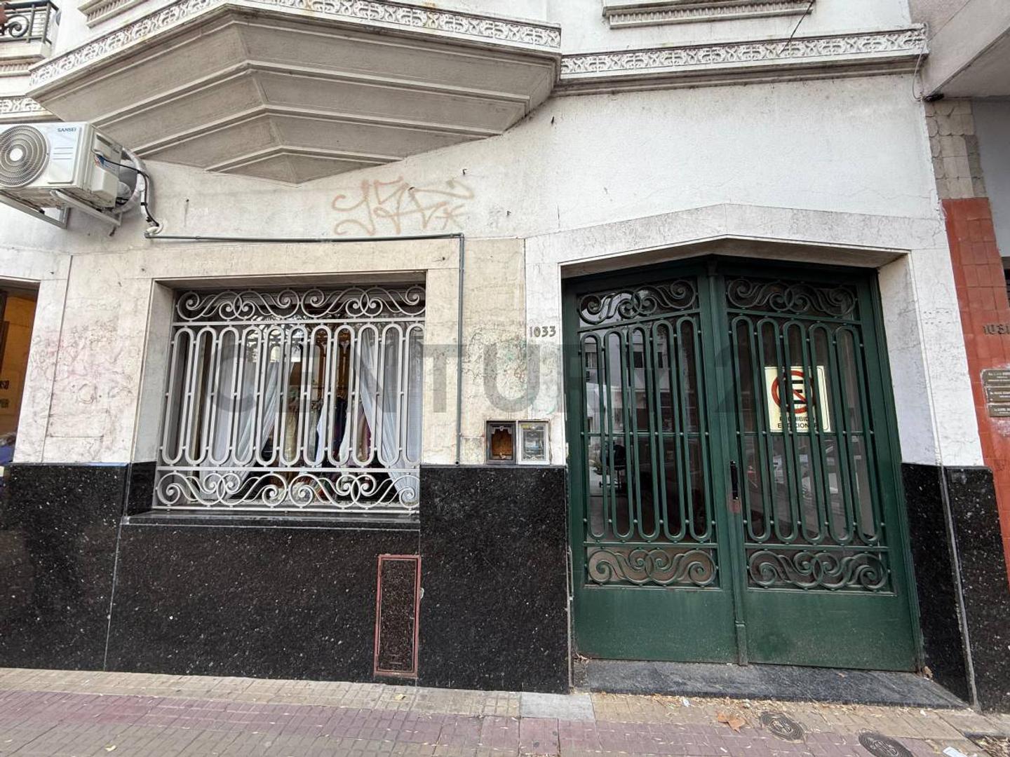 8 entre 53 y 54 1000, Piso 0