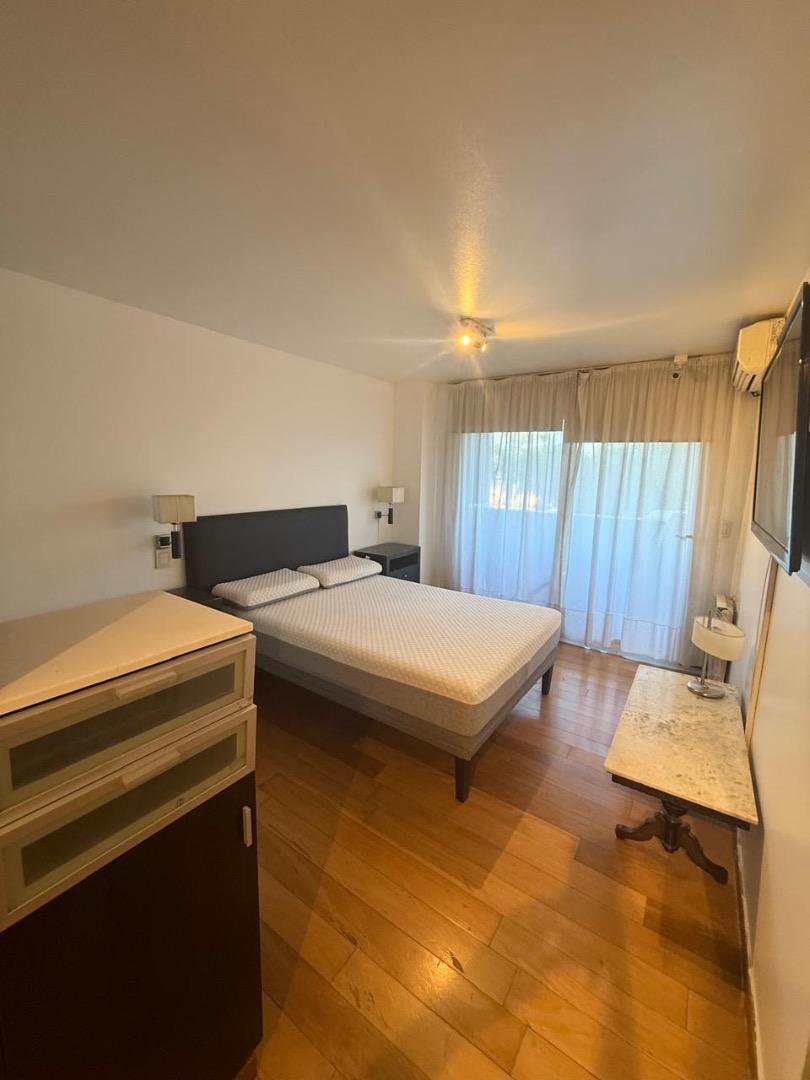 Alquiló departamento amoblado de categoría Village Plaza