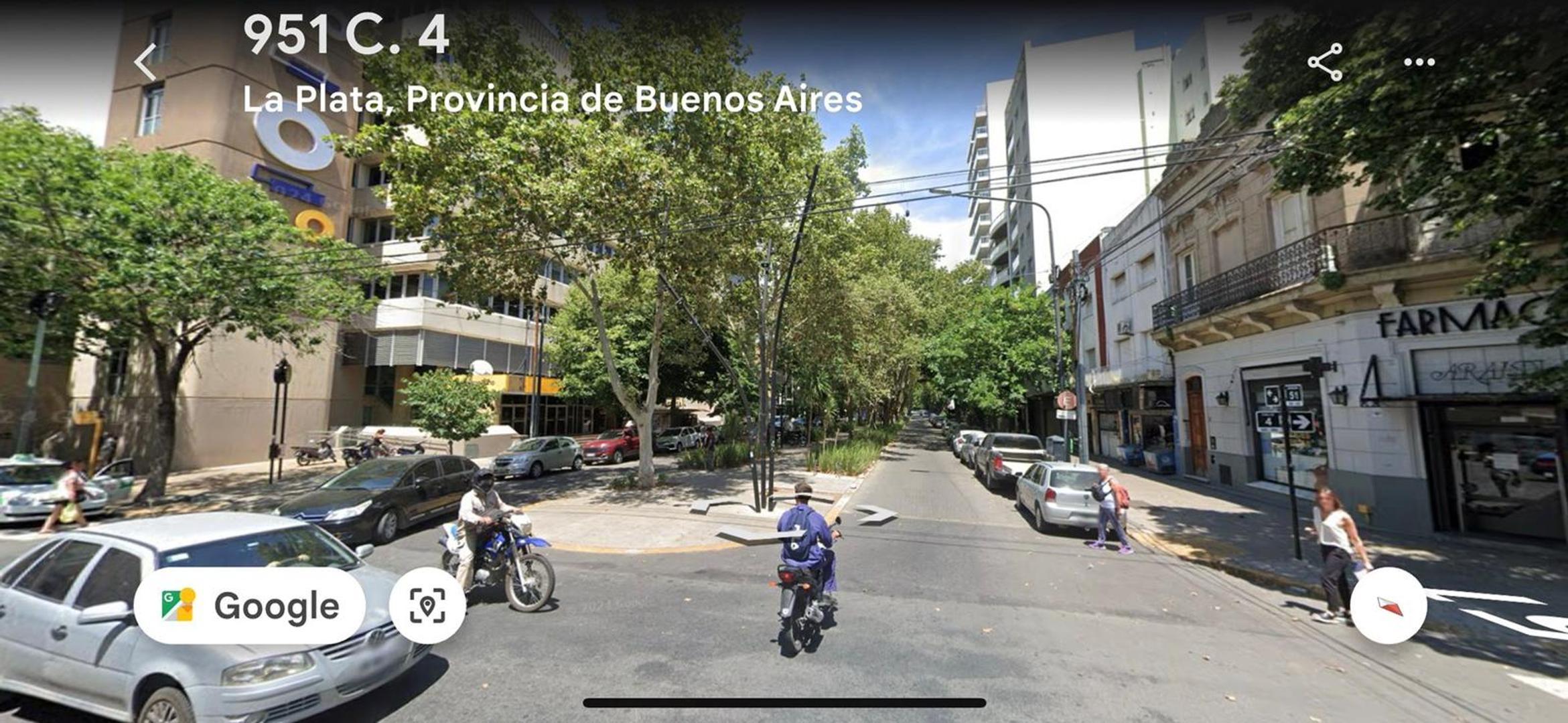 Cochera en  venta en La Plata