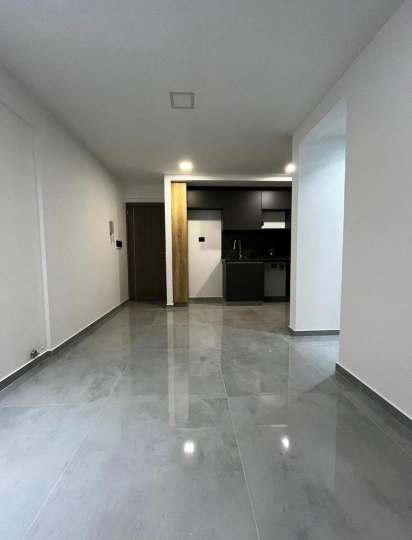 Departamento en Alquiler en Residencial Santa Ana, $ 750.000