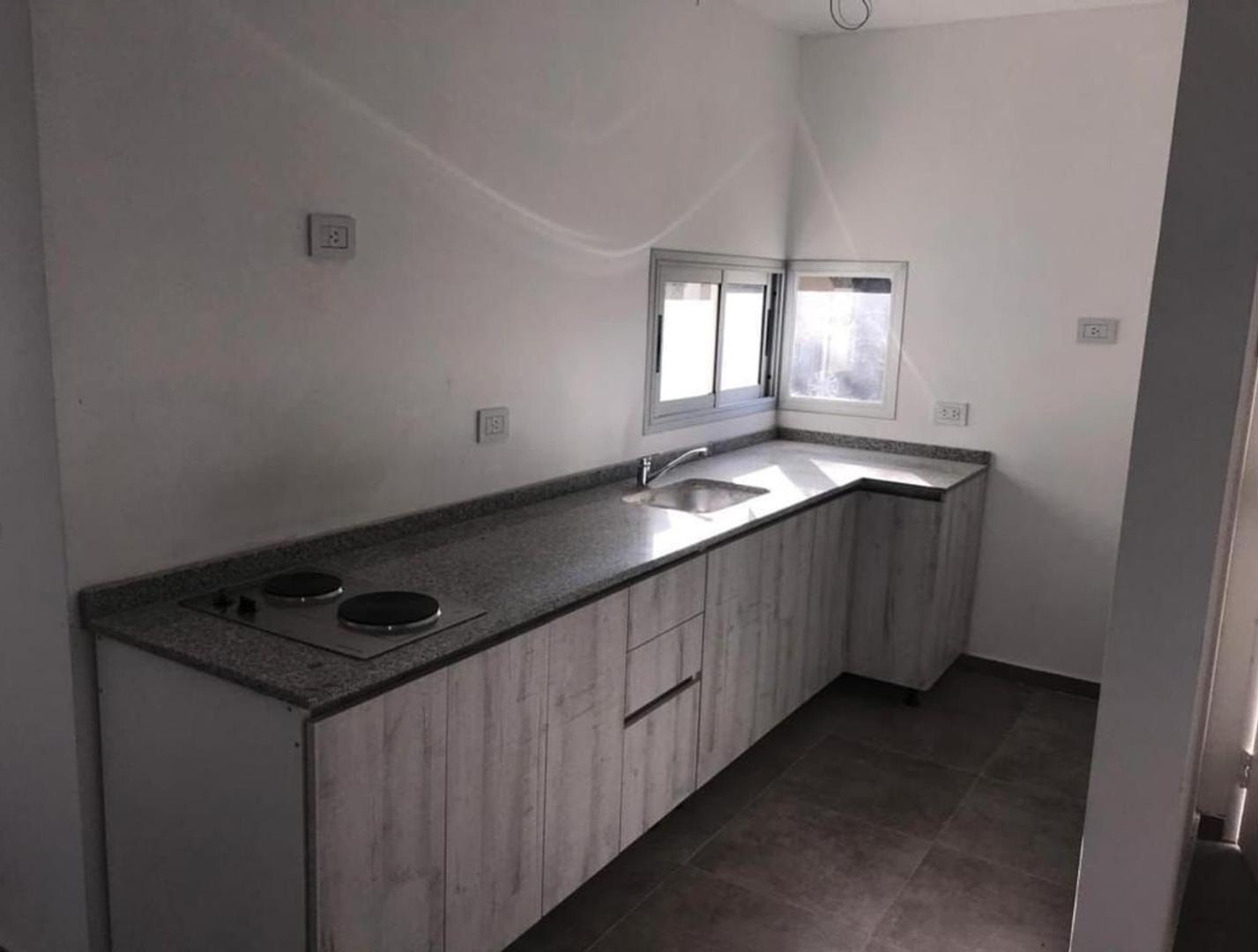 Depto Tipo Casa en Venta en Ituzaingo Norte, USD 125.000