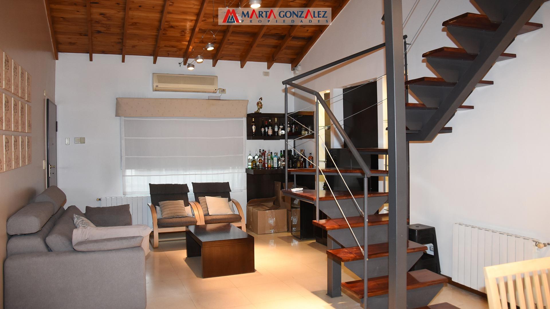 Casa en Alquiler de 3 dormitorios