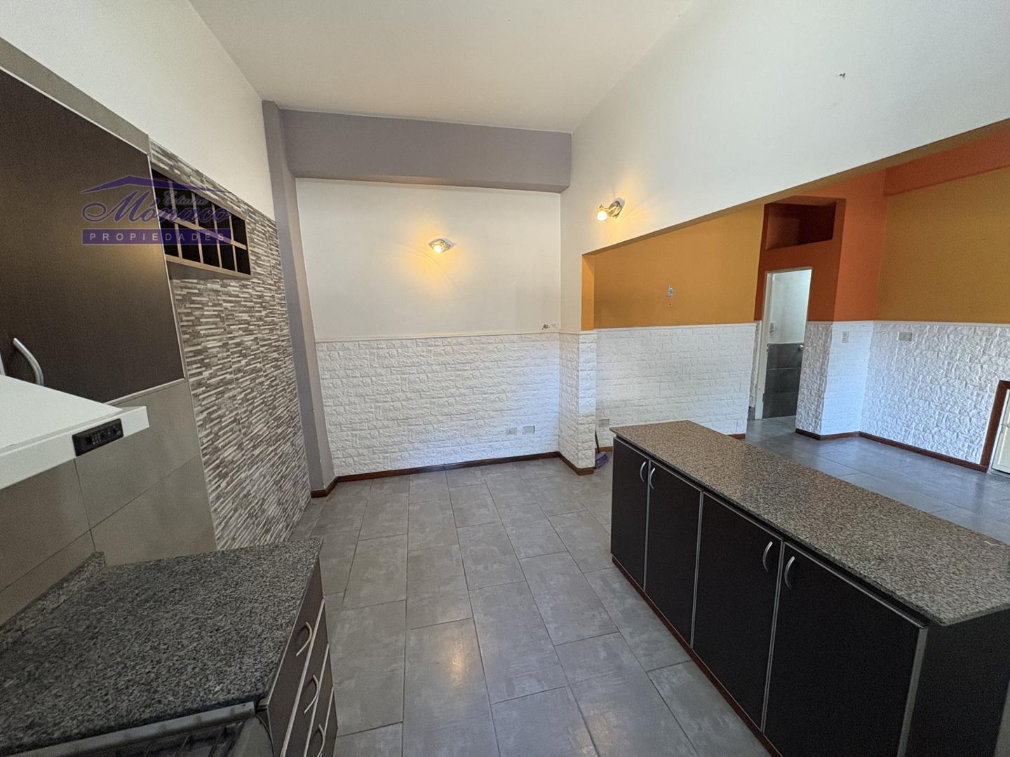 Depto Tipo Casa en Venta al Este