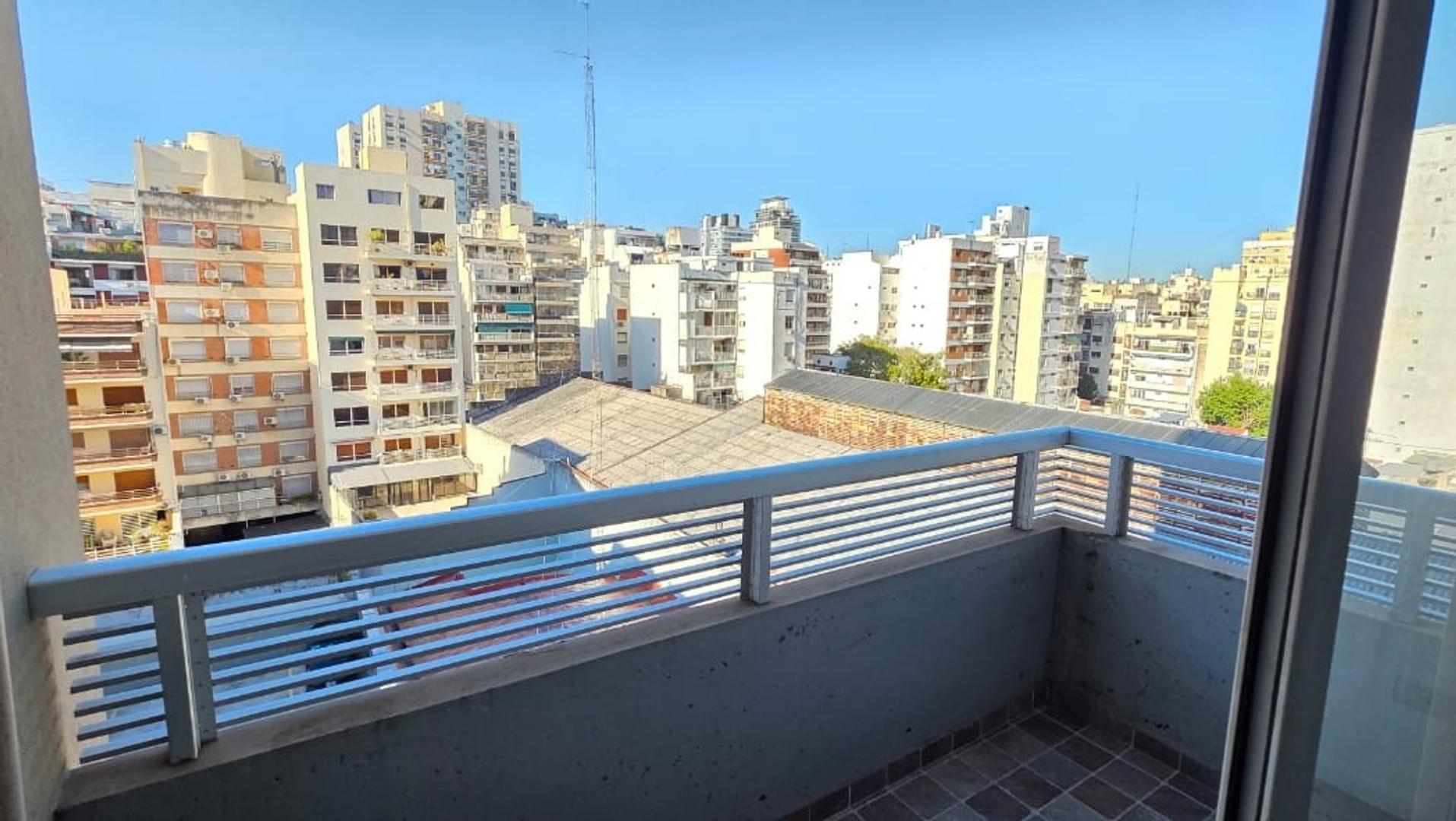 Venta Departamento Flores, Monoambiente, Balcón