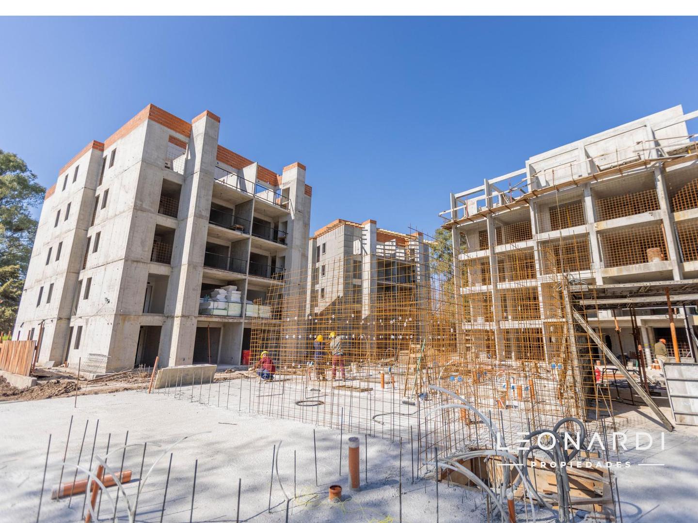 Altos Los Robles - T2 -  4 amb.