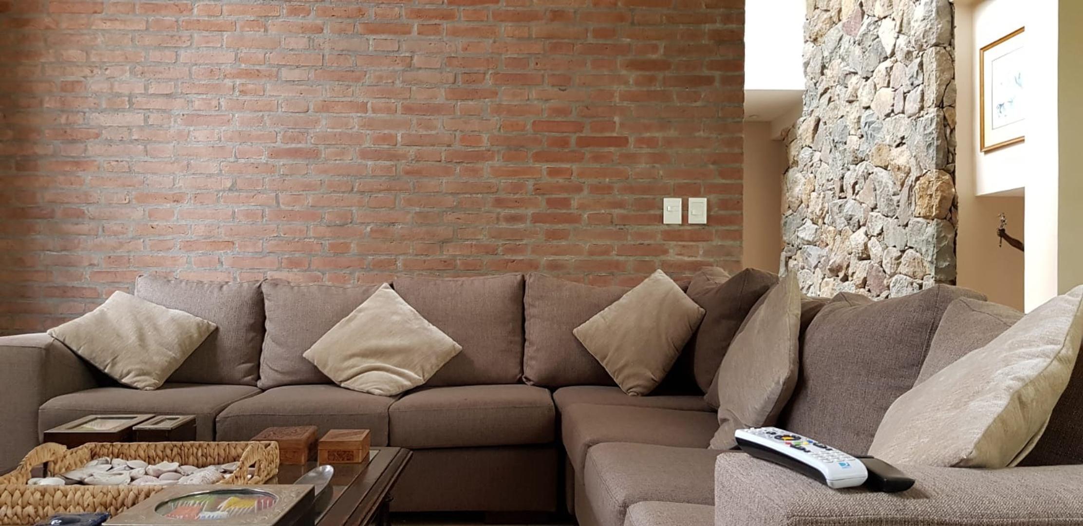 Casa en Venta en Lujan De Cuyo, USD 450.000