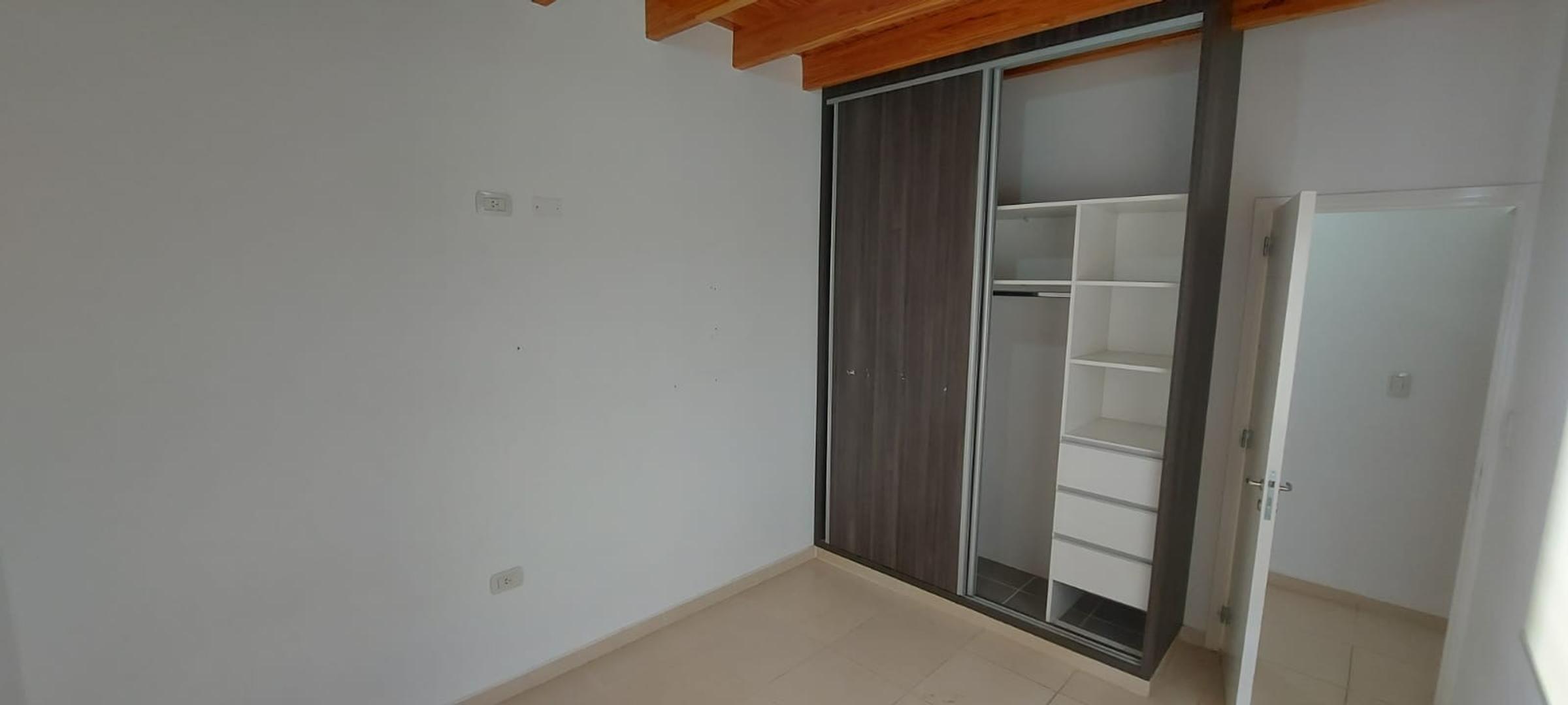 Departamento en Alquiler con 1 cocheras
