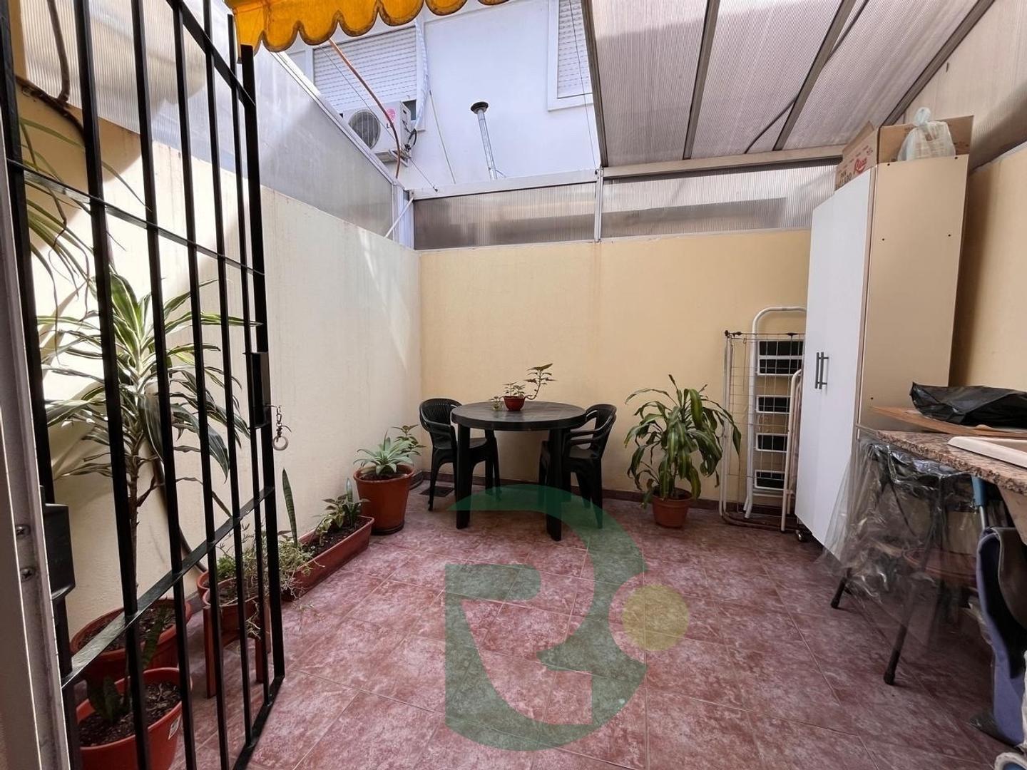 Depto Tipo Casa en Venta de 2 ambientes