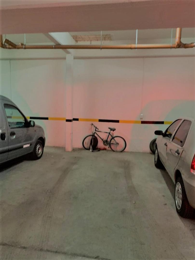 COCHERA EN VENTA EN  RIOJA 3200