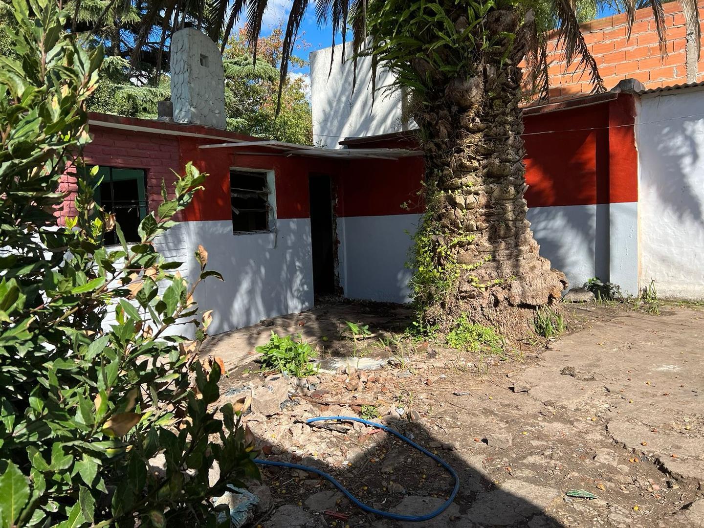 VENTA CASA DE 3 AMBIENTES A RECICLAR