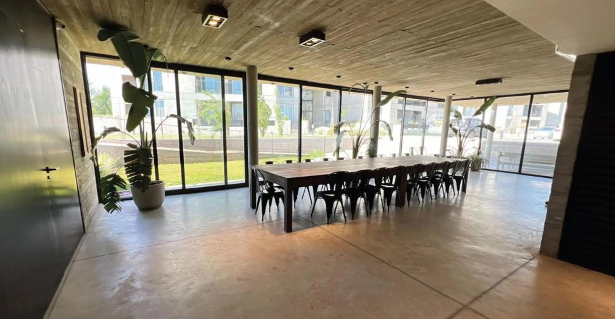 Ocho Sauces , Piso 1