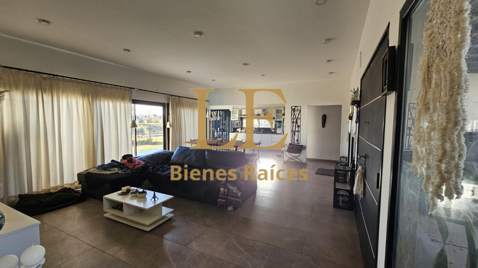 Casa en Venta en El Naudir, USD 210.000