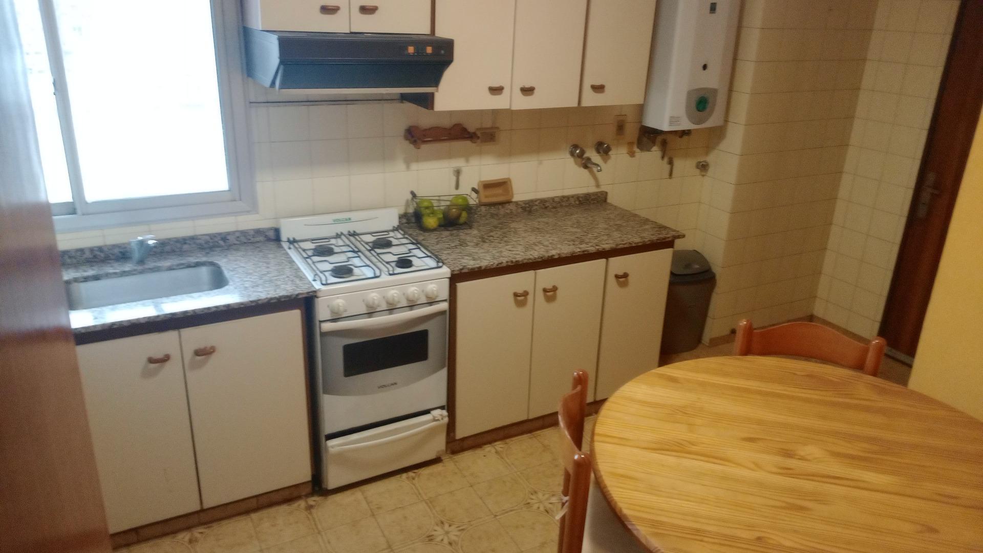 Departamento 5 ambientes con 2 baños