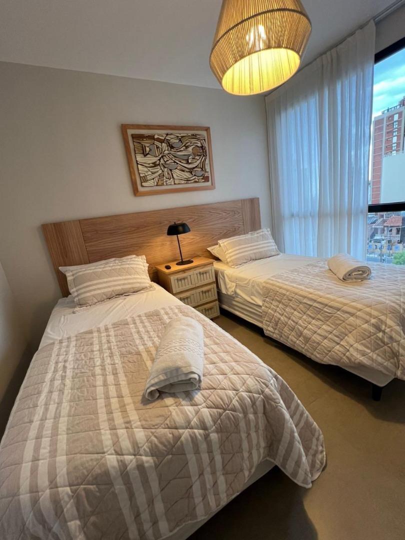 Departamento 4 ambientes con 3 baños