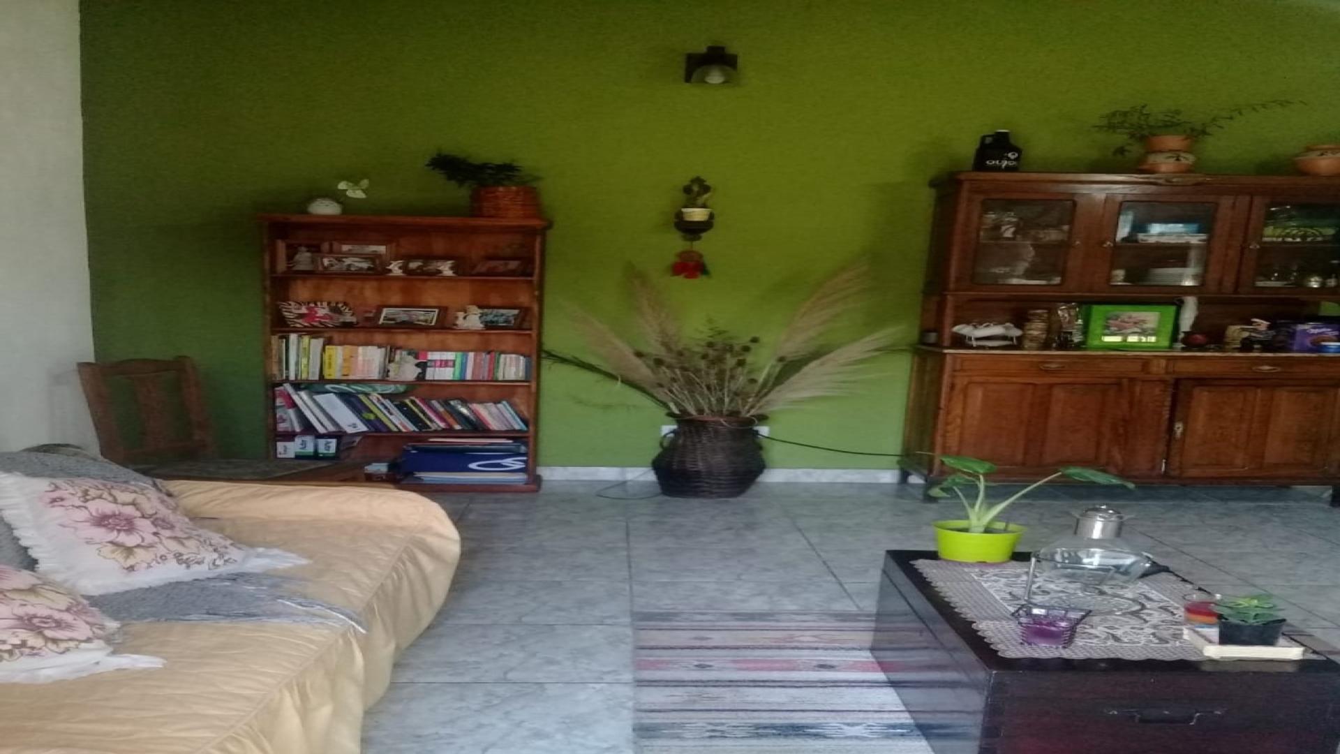 Casa en Loma Verde, Calle Los Cedros 1293