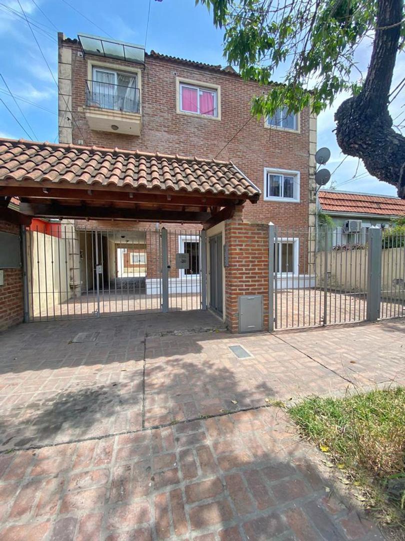 Libertad 400, Piso PB