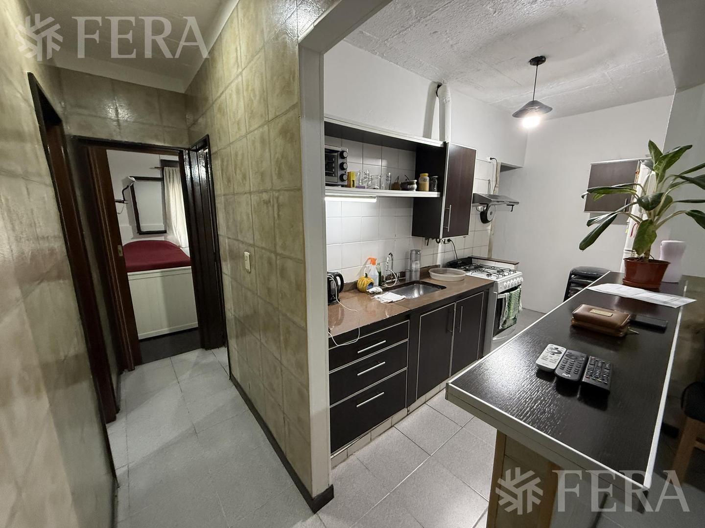 Venta Departamento 3 ambientes con balcón en Lanús