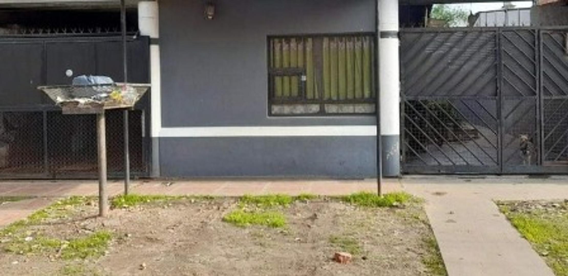 Oportunidad dos casas en moreno