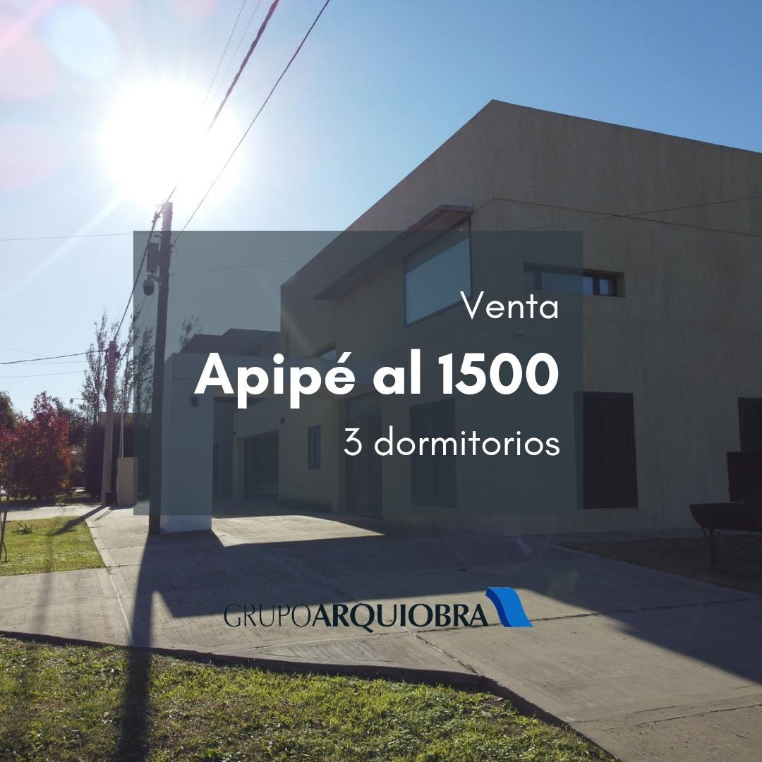 Casa de diseño con ambientes amplios y luninosos