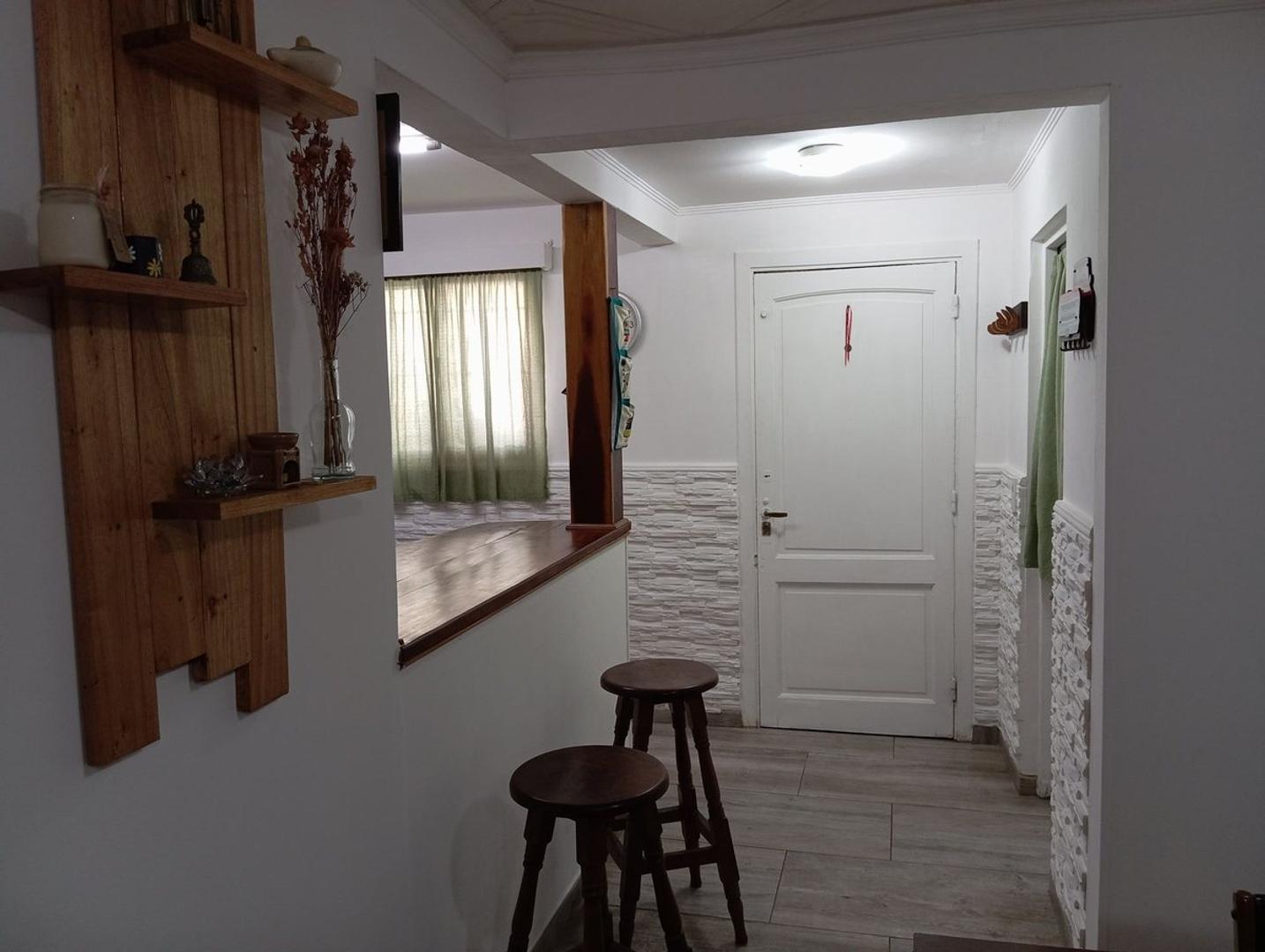 Casa 3 ambientes con 1 baño