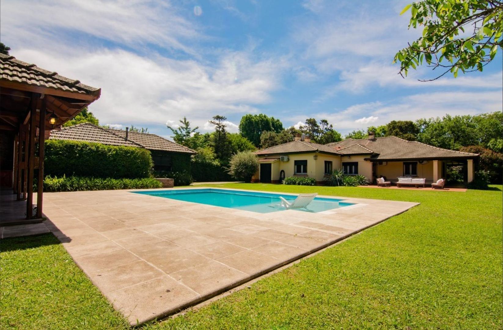 Venta Casa de 5 dormitorios en Fisherton |