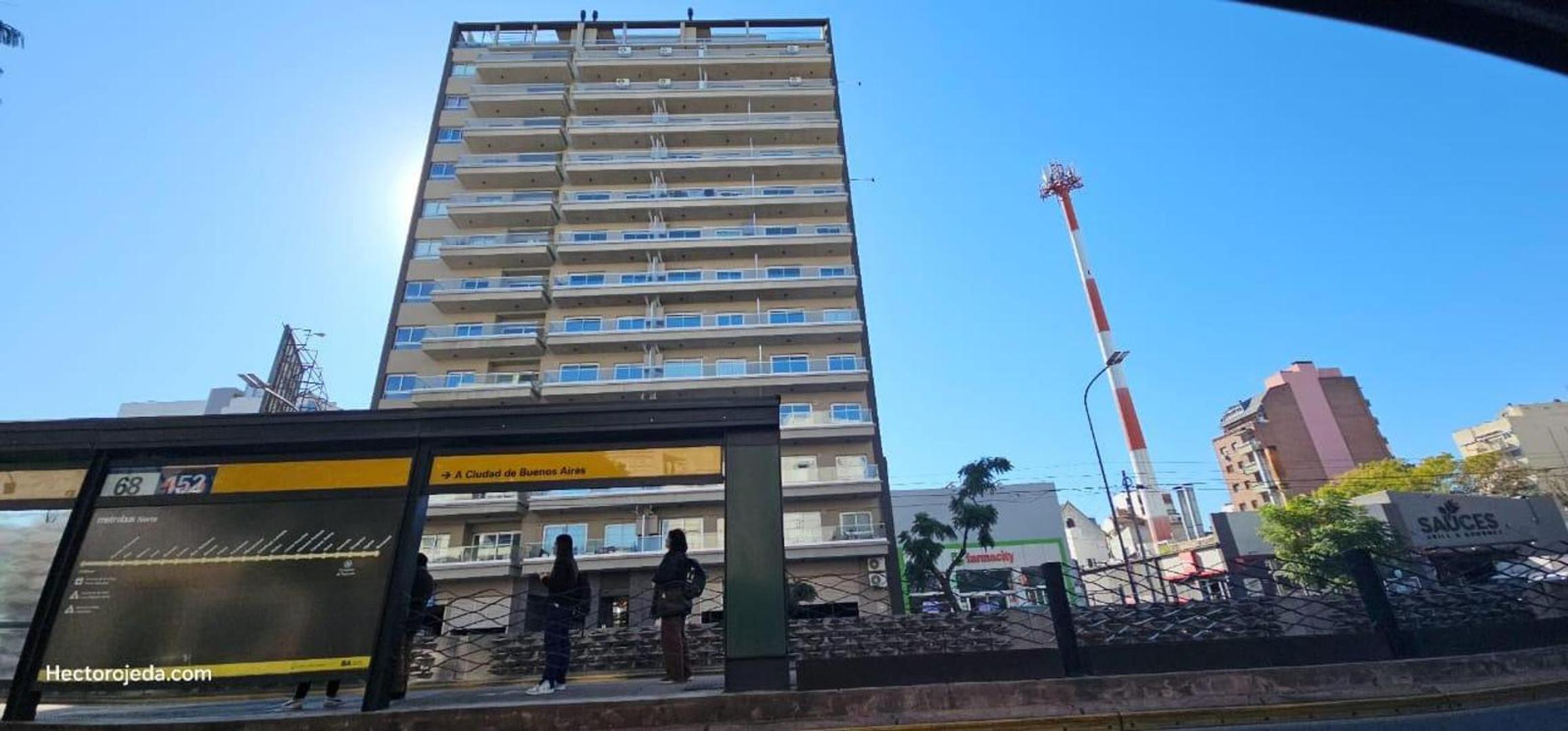 Avenida Cabildo e/ Deheza y Arias