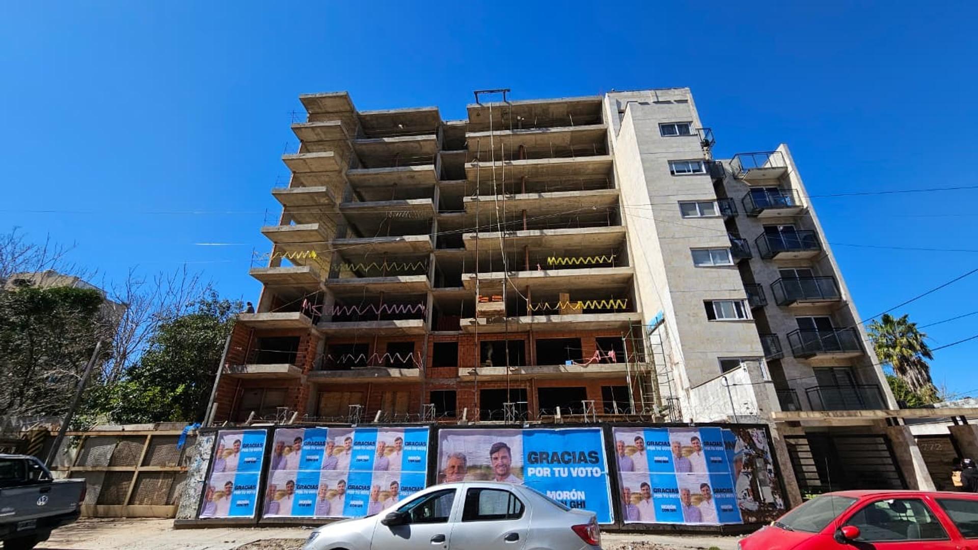 Departamento de 3 ambientes- Venta- Moron