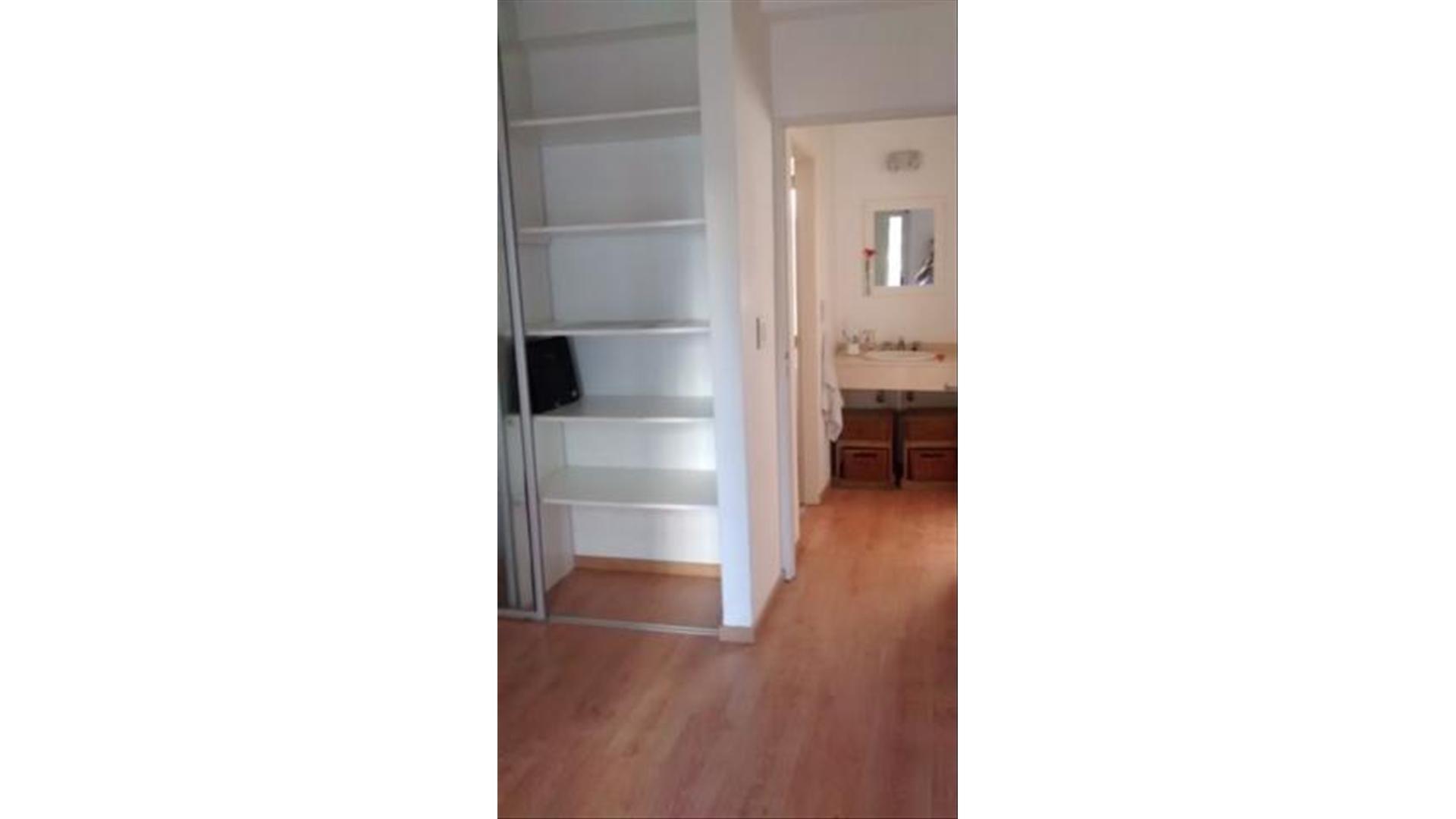 Departamento en Venta en Zarate, USD 79.000