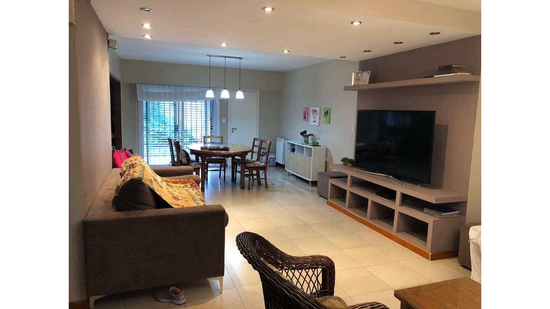 Casa en Venta en Martin Coronado, USD 230.000