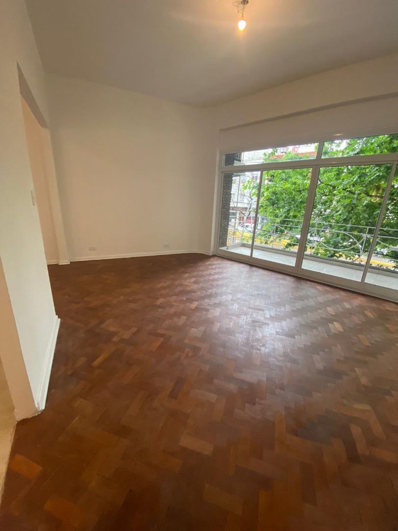 RECICLADO 4 AMB 2 BAÑOS AL FRENTE (PRECIO TOTAL 220mil)