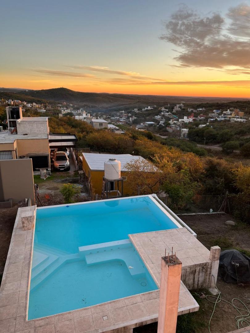 Casa 4 ambientes con 3 baños