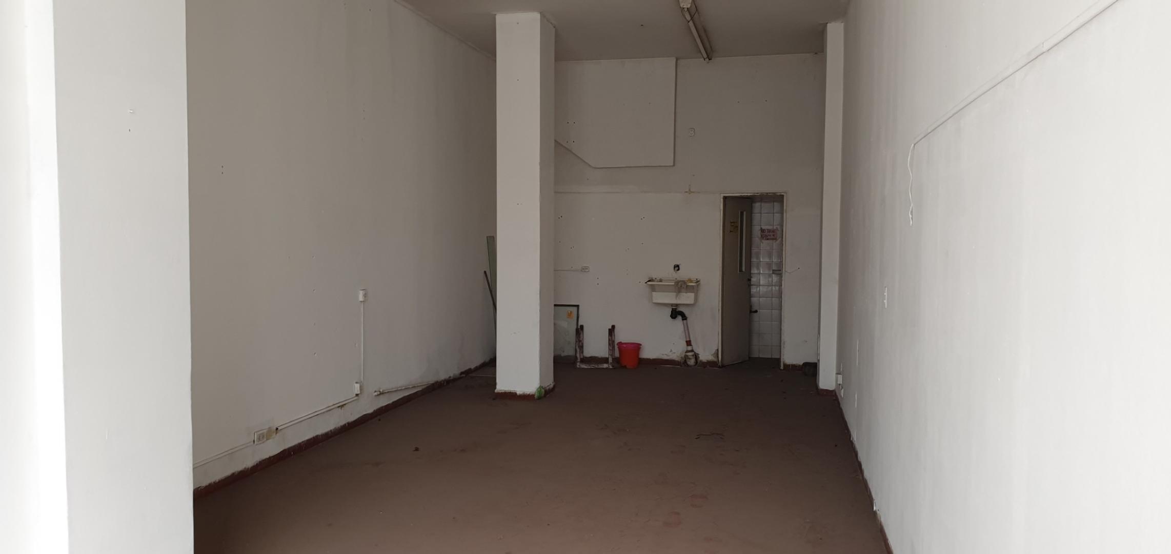 Local en Venta en San Nicolas De Los Arroyos, USD 65.000