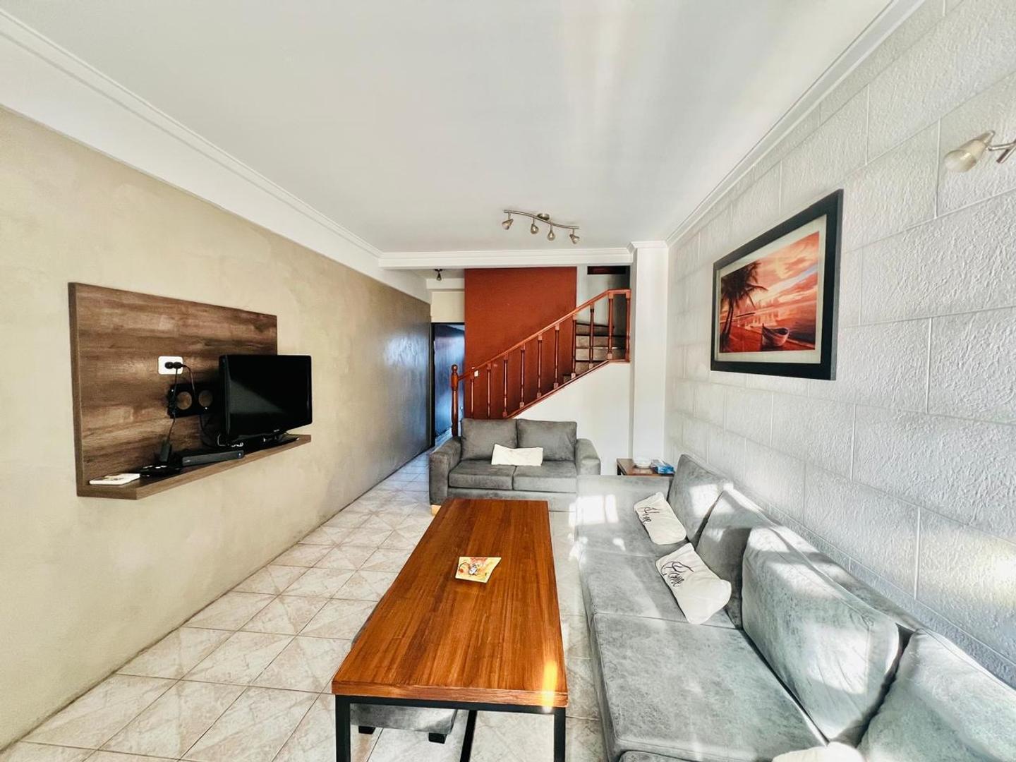 Depto Tipo Casa en Alquiler en Ramos Mejia, $ 1.200.000