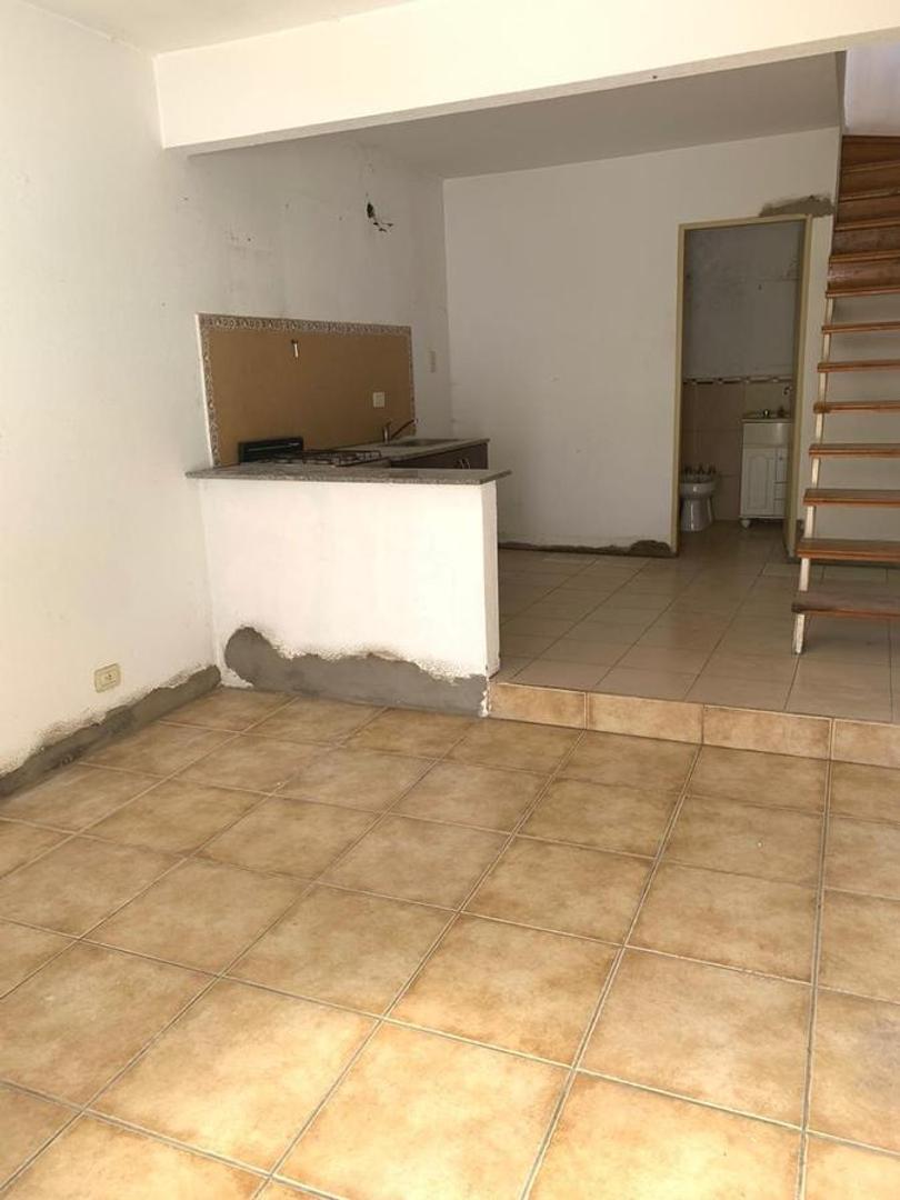 Depto Tipo Casa en Venta de 1 dormitorio