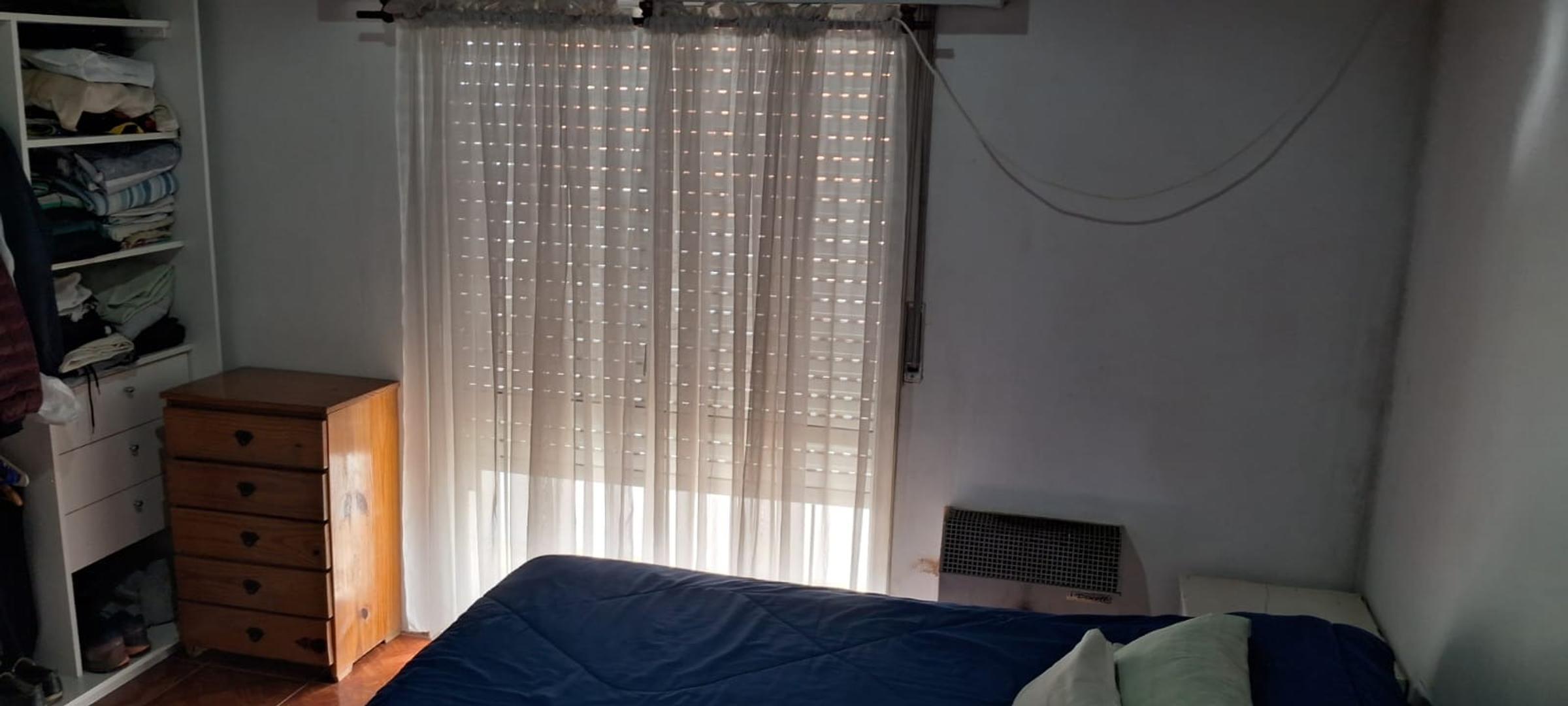 Depto Tipo Casa 2 ambientes con 1 baño