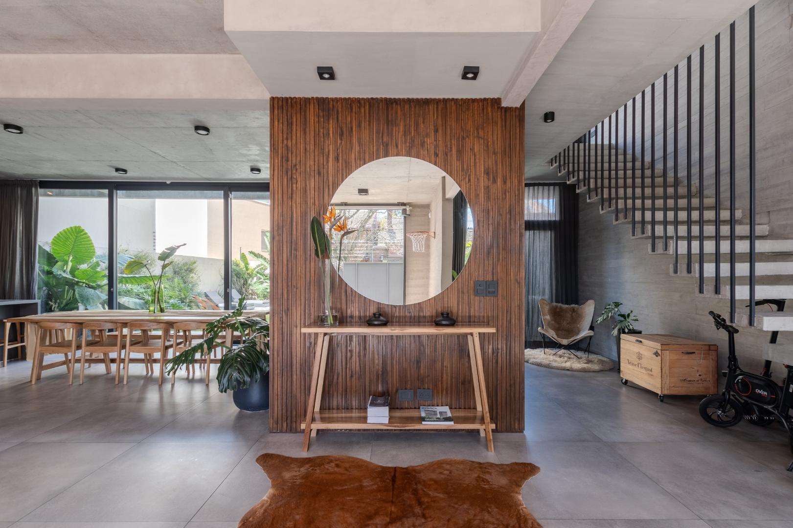 Casa 5 ambientes con 6 baños