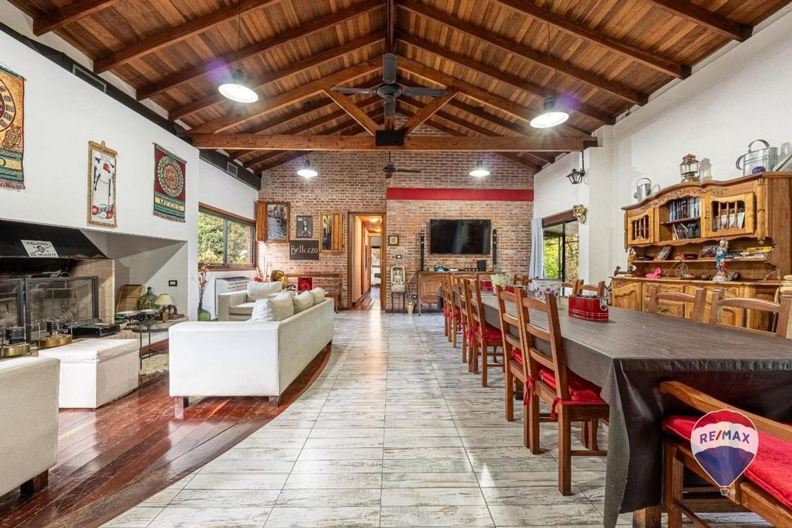 Casa 4 ambientes con 4 baños